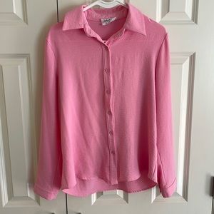 Lightweight Button Up